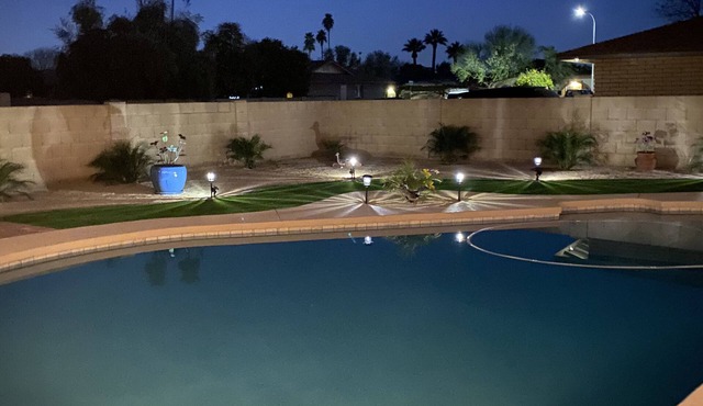 PET FRIENDLY IN QUIET NEIGHBORHOOD!