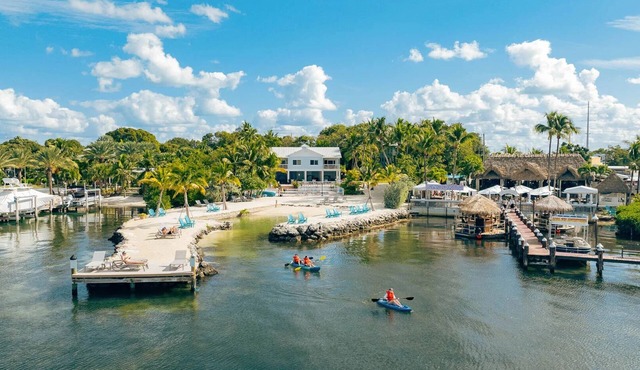 Pet-Friendly Key Largo Oasis: On-site Dog Park, Sunset Views & Private Beach.