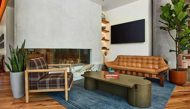 Pet Friendly | Kitchen & Entertaining Spaces