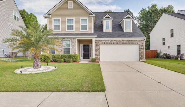 Pet-Friendly Ladson Home: 23 Mi to Charleston!