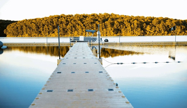 Pet-Friendly Lake Hideaway w/Views