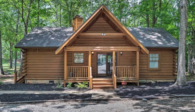 Pet-Friendly Lake Oconee Cabin w/Boat Dock!