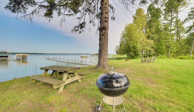 Pet Friendly Lake Cabin: Private Dock + Fire Pit!