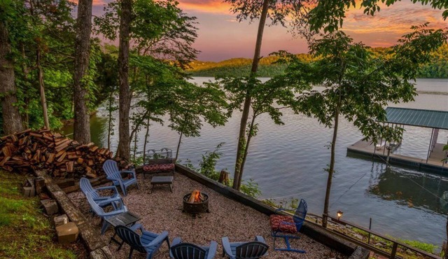 Pet Friendly. Lakefront firepit. Covered dock. Prime 2026 weeks still available