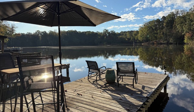 Pet-Friendly LAKEFRONT with Dock, Canoe, FirePit, Hammock and more-Golf Nearby