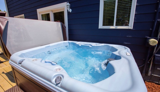 Pet-Friendly | Large Group | Hot Tub - All Year