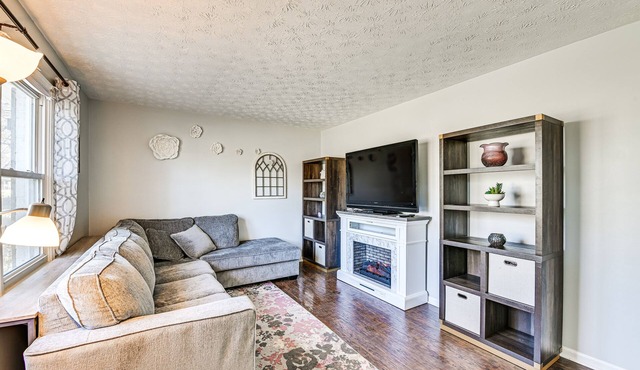 Pet-Friendly Lawrenceburg Home Near Distilleries!