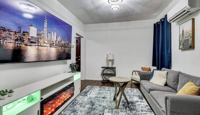 Pet-Friendly Lodi Apt By Public Transit & MetLife!