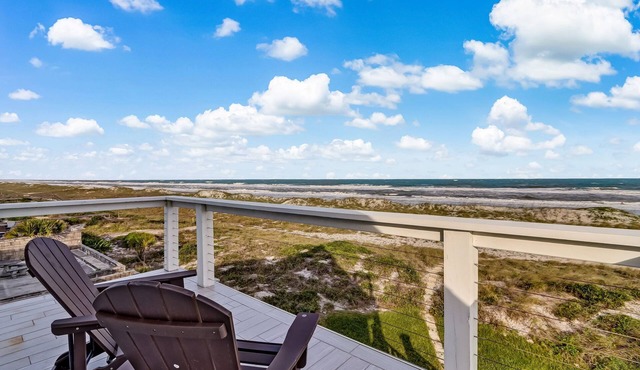 Pet friendly, newly renovated, ocean and beachfront historical home