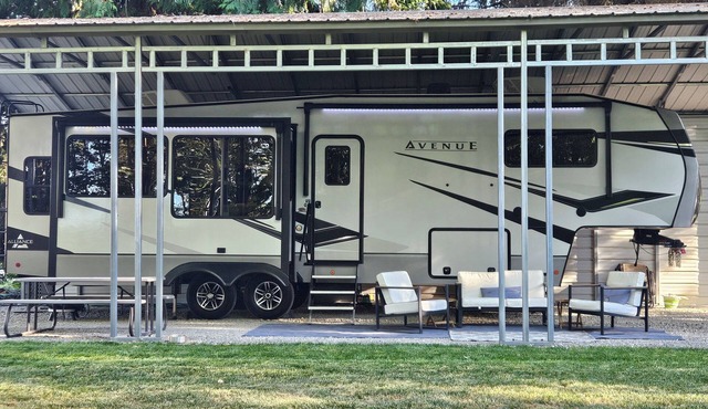 Pet-Friendly Nature Getaway Meets City Convenience at The Relaxation Station.