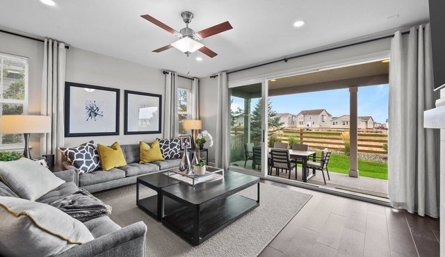 Pet Friendly New Luxury home on Buffalo Run Golf Course - Pool Table, BBQ