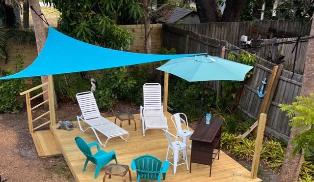 PET friendly, Newly remodeled cozy home close to beaches and historic downtown.