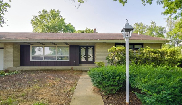 Pet-Friendly Palmyra Home with Large Backyard!