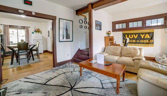 Pet-friendly Pittsburgh Home ~ 9 Mi to Downtown!