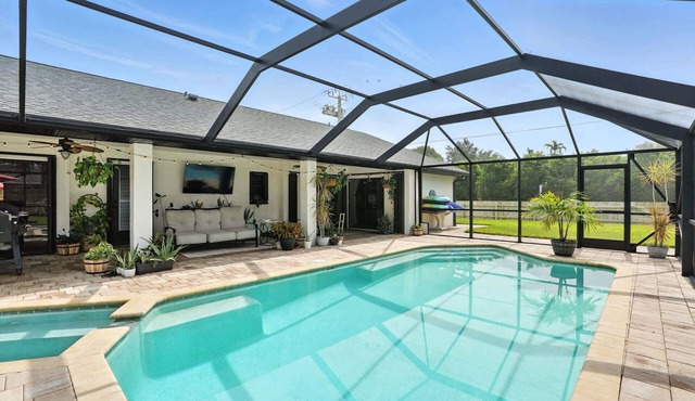 Pet-Friendly Pool Home Near Naples Beaches