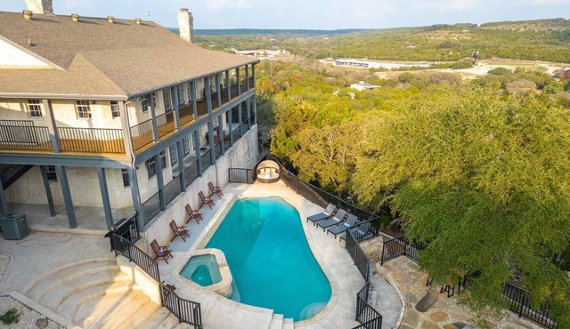 Pet-Friendly! Pool/Spa, Views, Arcade, EV Charger