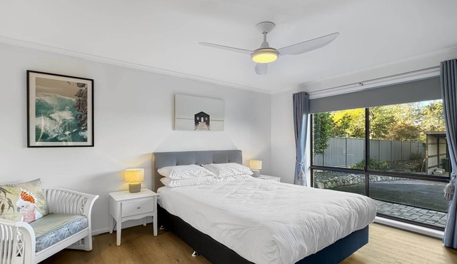 Pet-friendly Private Retreat with Large Backyard