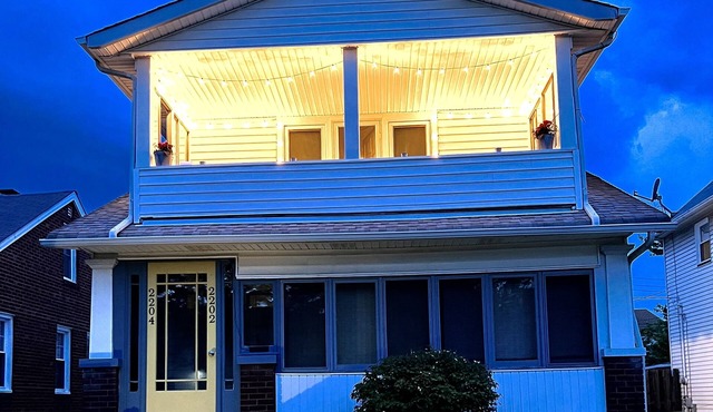 Pet friendly private apartment 10 minutes from downtown