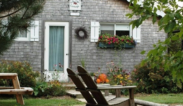 Pet Friendly Private Cottage on 10 Acre Farm in Fish Creek