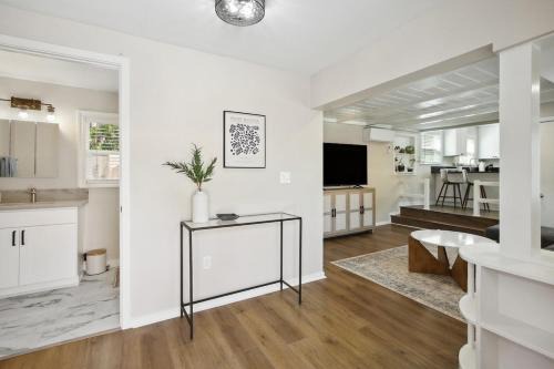 Pet-Friendly Private Cottage In Tahoe Park