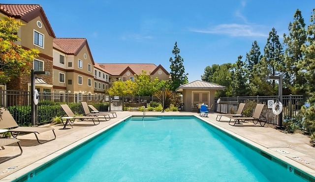 Pet-Friendly Property w/Outdoor Pool, Parking, Near Carmel Mountain Plaza