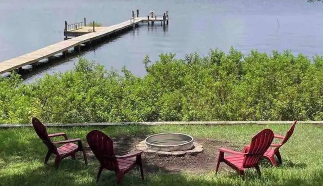 Pet Friendly "Reel Chill" Lakehouse
