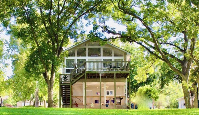 Pet Friendly Retreat on Lake LBJ!