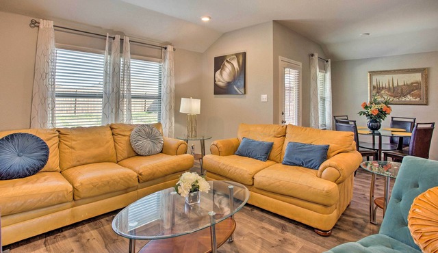 Pet-Friendly Retreat Near Lavon Lake w/ Yard!