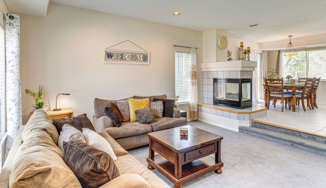 Pet-Friendly Retreat w/Fenced Yard in Denver