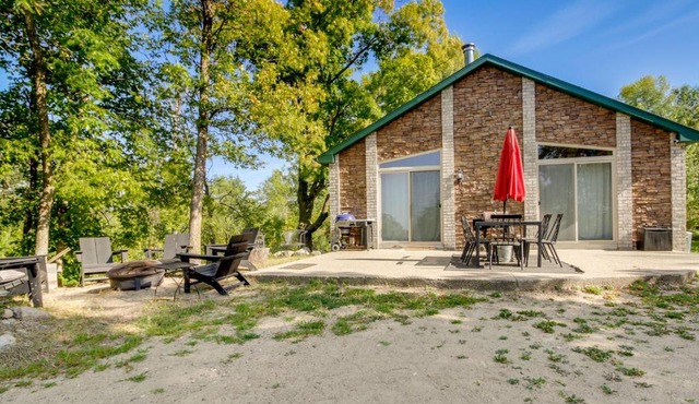 Pet-Friendly Richville Vacation Rental with Dock!