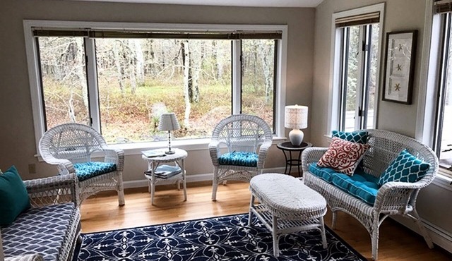 PET FRIENDLY! Right on Nickerson, with Cape Cod bike trail behind house!