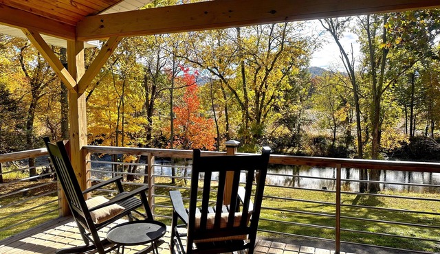 Pet-Friendly Riverfront Retreat w/Hot Tub, Pool Table + Biltmore Pass