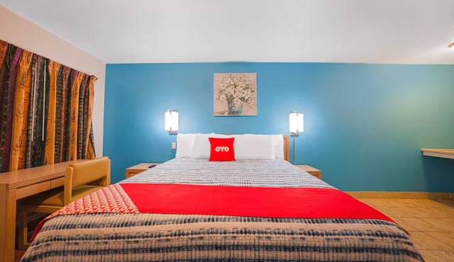 Pet-Friendly Room Near Downtown Bend’s Hot Spots + Free Parking