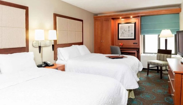 Pet-Friendly Room w/Free Hot Breakfast & Parking Located Near UM