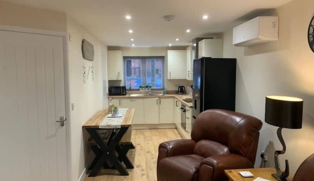 Pet Friendly Rose Cottage Ashbourne