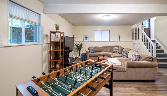 *Pet Friendly* Ski Camelback Waterpark Hiking Casino & Shopping! Easy check out