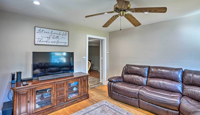 Pet-Friendly Saratoga Springs Home w/Pool!