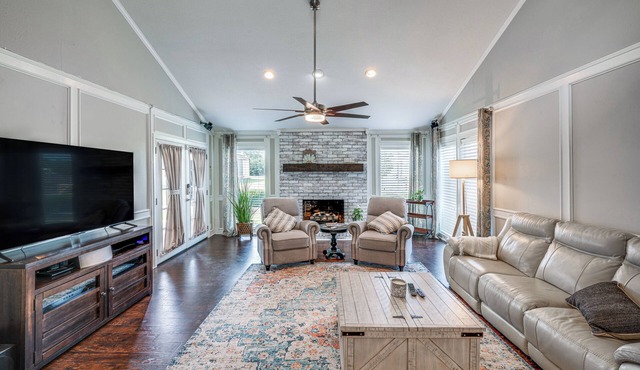 Pet-Friendly Sachse Home w/Patio, Fire Pit & Yard