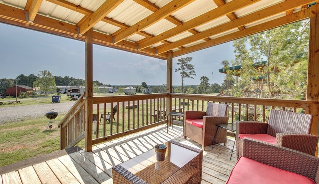 Pet-Friendly Salesville Haven 3 Mi to Norfork Lake