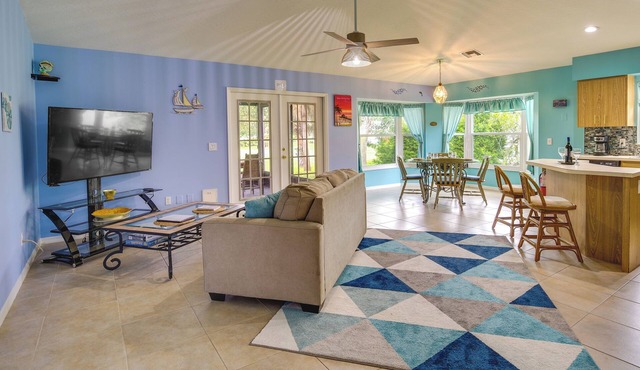 Pet-friendly Sebastian Home: w/Porch + Lake View!