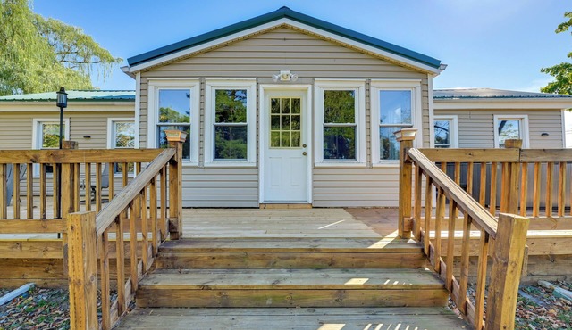 Pet-friendly Seneca Lake Home w/Private Deck