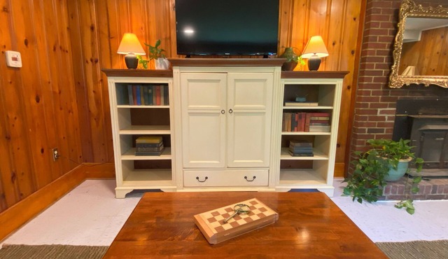 Pet-friendly, Shortpump Guest Suite. Extended Stays Welcome!