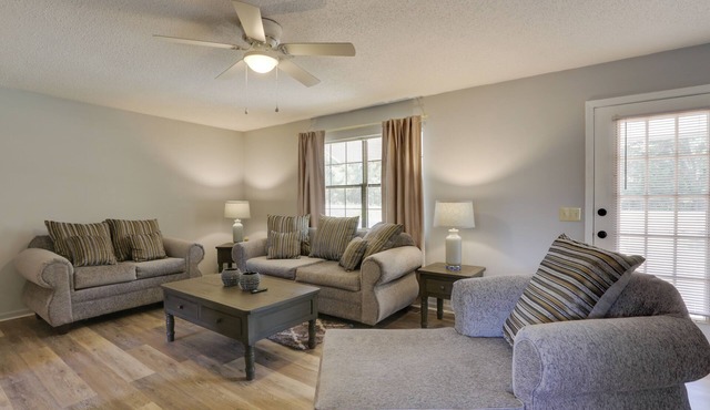 Pet-Friendly Slocomb Vacation Rental w/Sunroom!