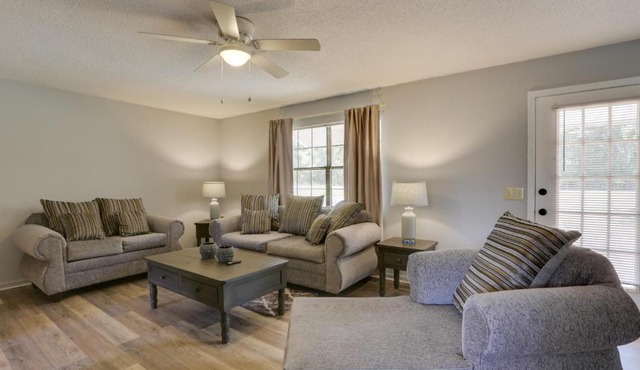 Pet-Friendly Slocomb Vacation Rental with Sunroom!
