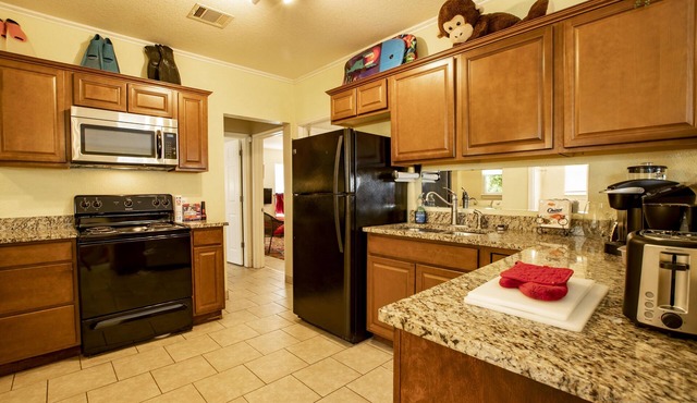 Pet friendly, Solar with two bedroom house