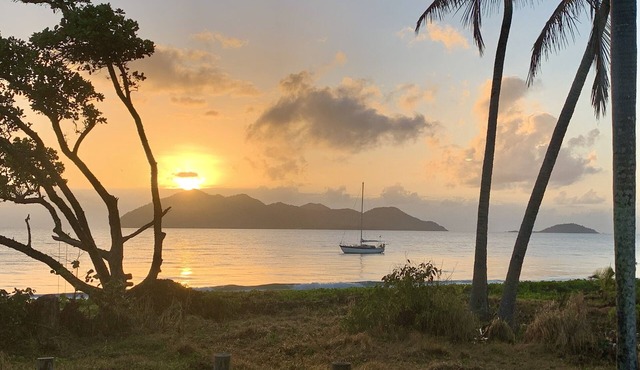 Pet friendly stay for couples close to the beach