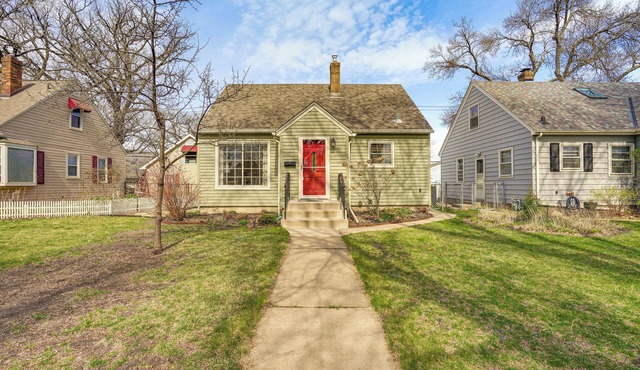 Pet-Friendly St Paul Home < 5 Mi to Downtown!