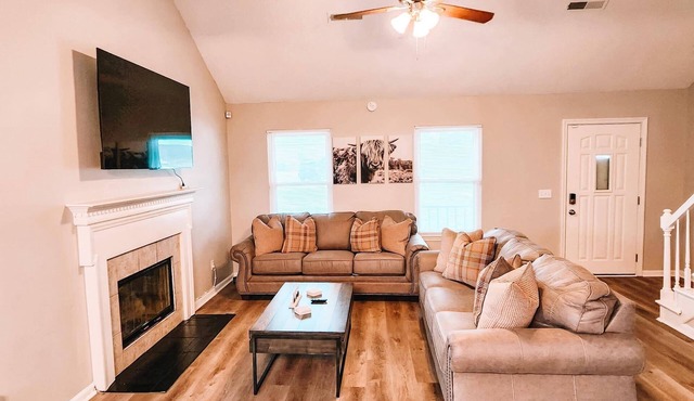 Pet Friendly stay near Percy Priest Reservoir & Nashville