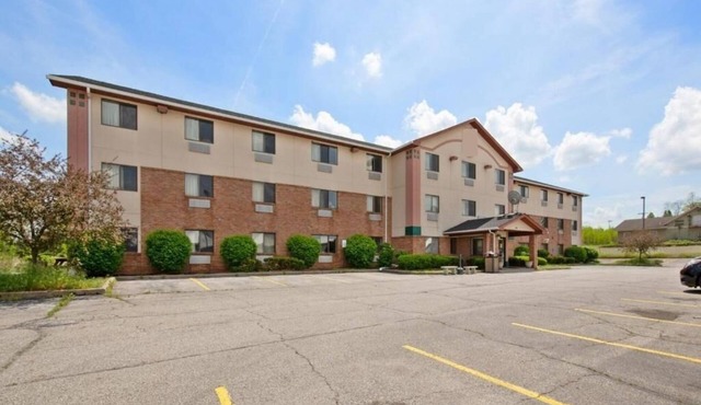Pet-Friendly Stay Near Portage Riverwalk & Outdoor Adventure!