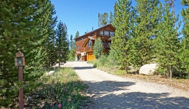 Pet Friendly Studio Condo Near Shadow Mountain Lake